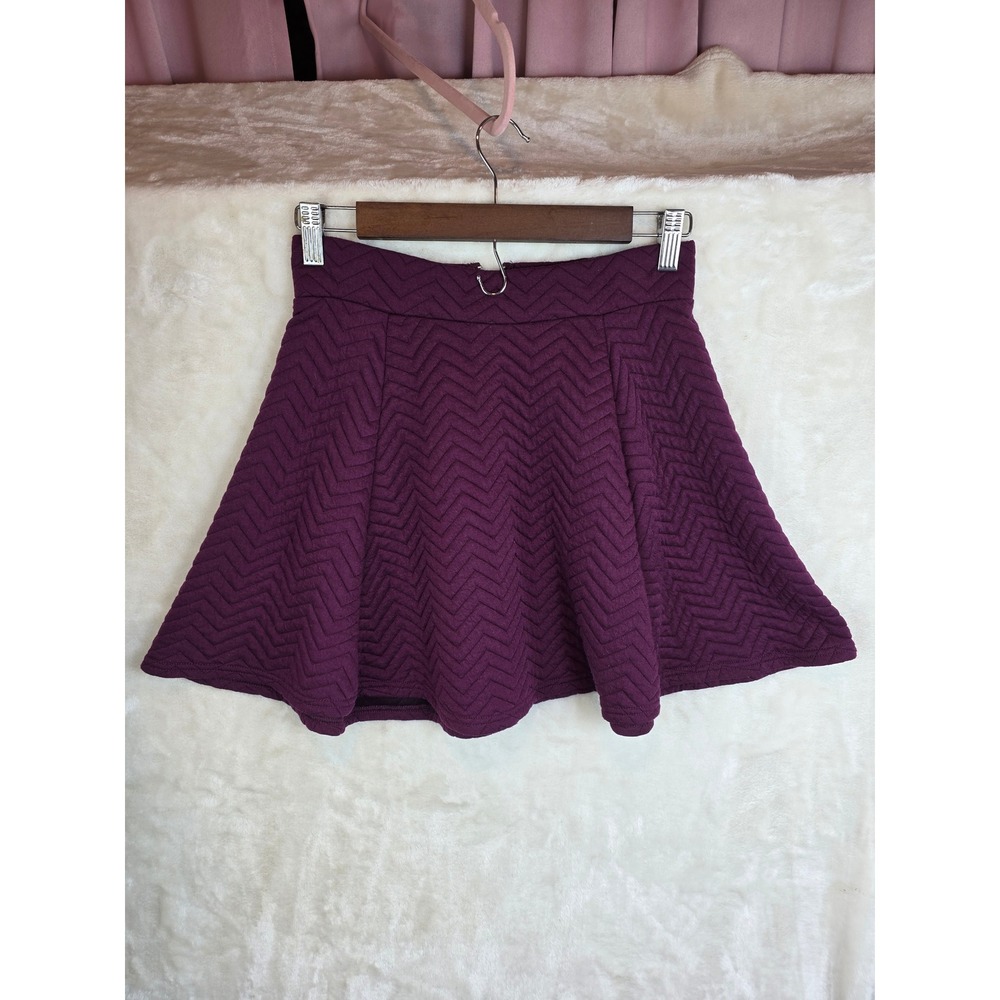H&M Divided Purple Quilted‎ Chevron Skater Mini Skirt Womens Small High Waist